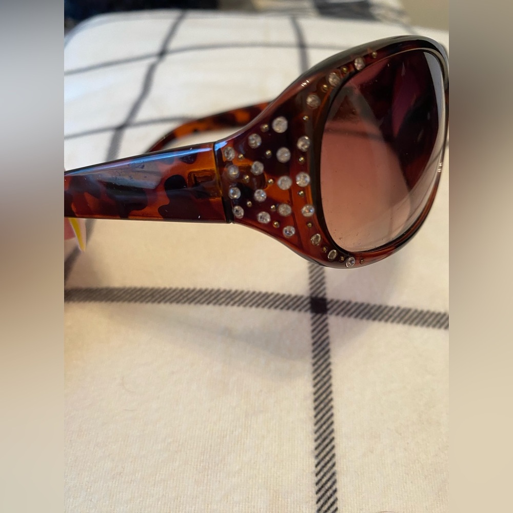 Rectangular tortoiseshell sunglasses - Picture 5 of 6